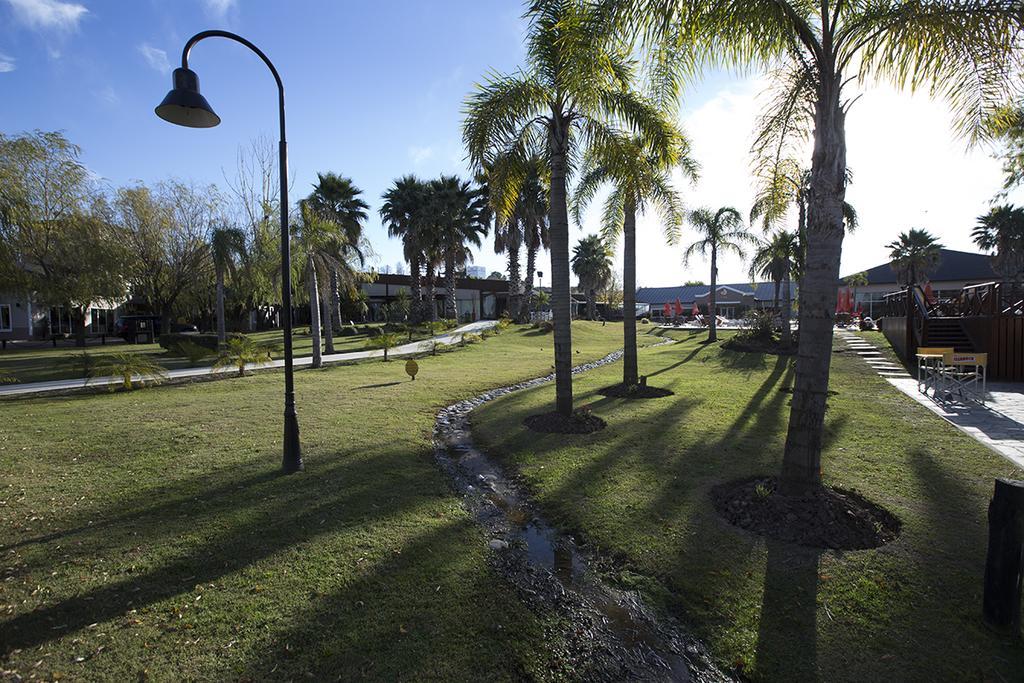 Howard Johnson Marinas & Resort San Pedro (Buenos Aires) Exterior foto